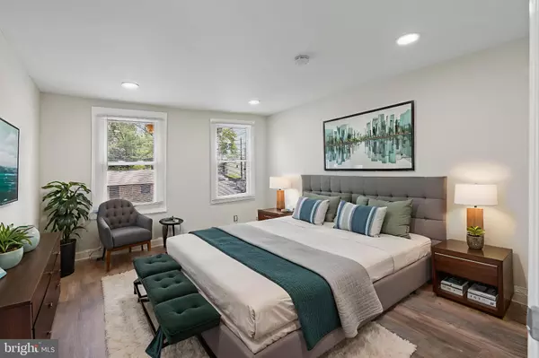 Burlington, NJ 08016,310 YORK