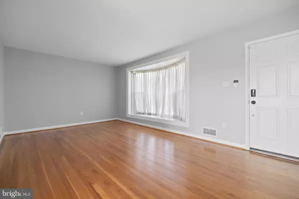 Washington, DC 20011,227 ONEIDA ST NE