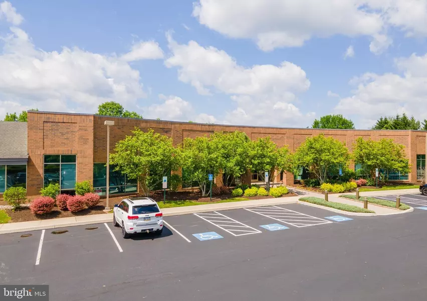 100 CAMPBELL BLVD., Exton, PA 19341