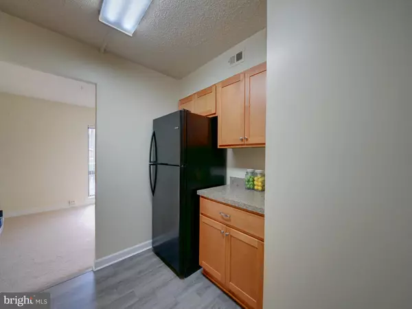 Columbia, MD 21045,5911 TAMAR DR #5