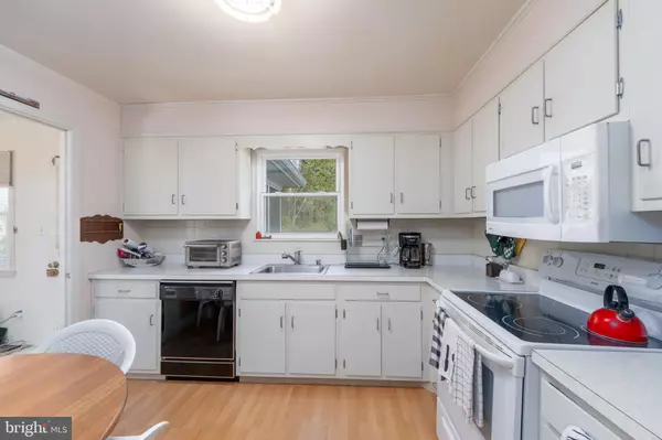 Arnold, MD 21012,1419 MARINER DR