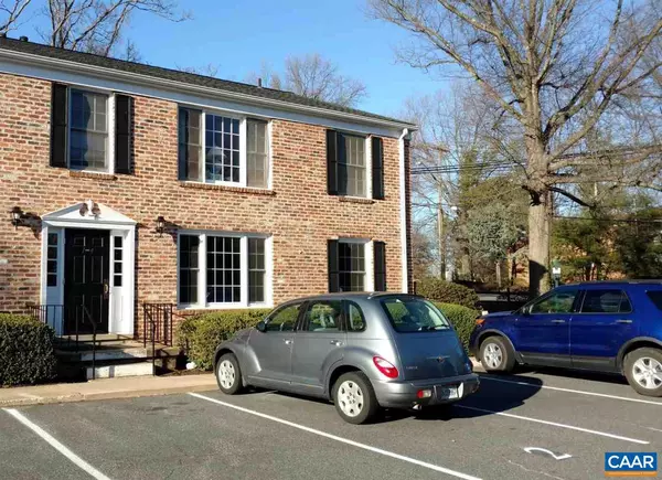 2527 HYDRAULIC RD #1, Charlottesville, VA 22901