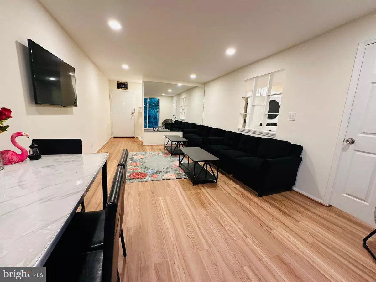 Arlington, VA 22204,5051 7TH RD S #201