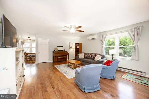 Bechtelsville, PA 19505,24 CHERRY ST