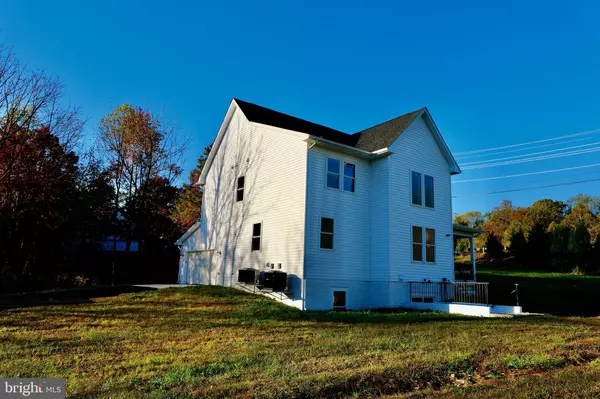 Manassas, VA 20112,8028 PINNACLE RIDGE DR