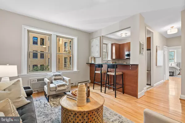 Washington, DC 20009,2010 KALORAMA RD NW #306