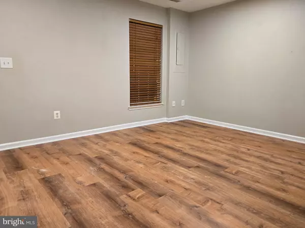 Alexandria, VA 22304,161 INGLE PL