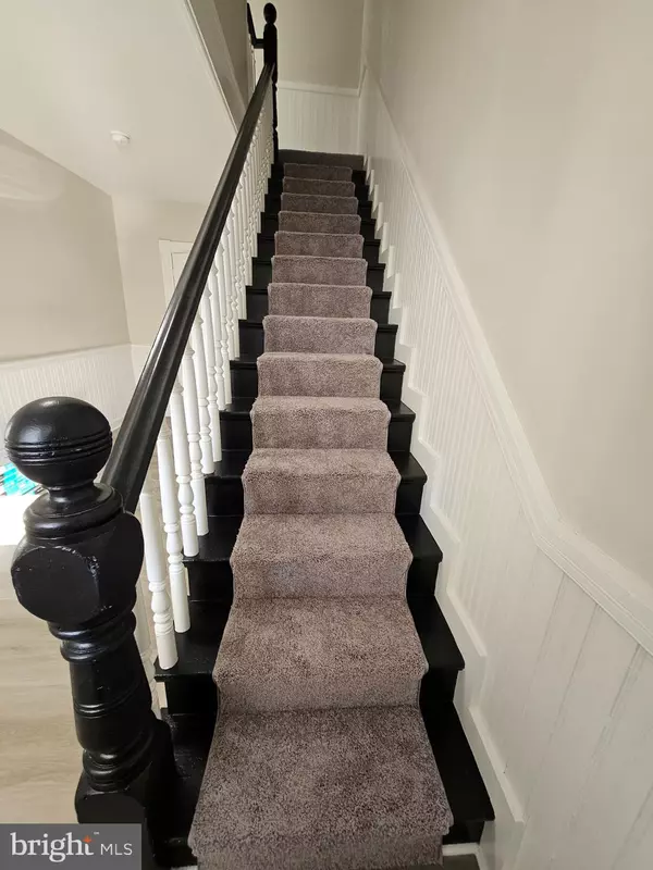 Orange, VA 22960,161 E MAIN ST