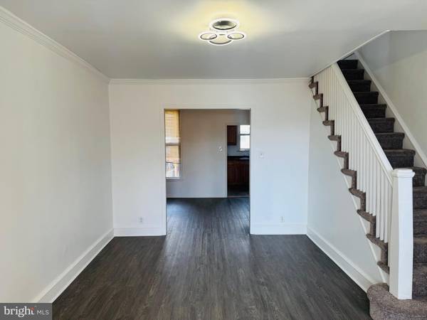 Philadelphia, PA 19135,6814 MARSDEN ST