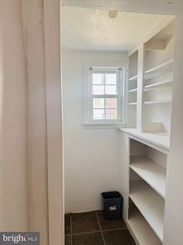 Philadelphia, PA 19135,6814 MARSDEN ST