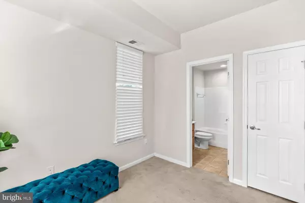 Elkridge, MD 21075,7233 ABBEY RD