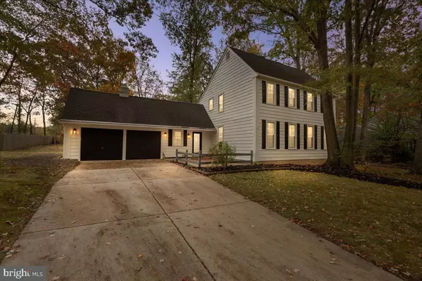 16 DONCASTER RD, Cherry Hill, NJ 08003