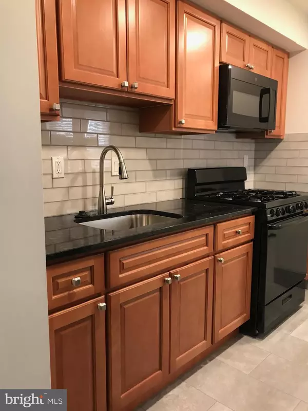 2108 E LIPPINCOTT ST, Philadelphia, PA 19134