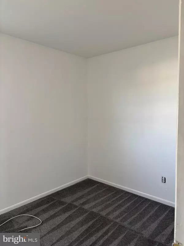 Elkton, MD 21921,14 APPLE LN