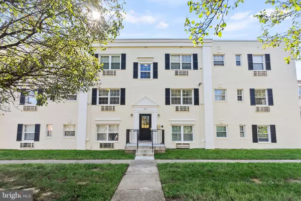 Alexandria, VA 22303,2237 FARRINGTON AVE #06-204