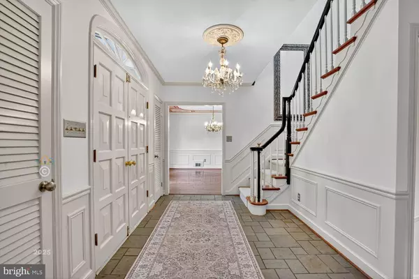 Mclean, VA 22102,1175 DALEVIEW DR