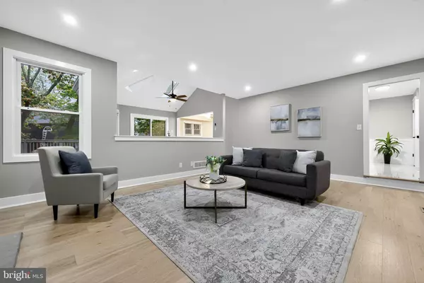 Voorhees, NJ 08043,4 DOWNING LN