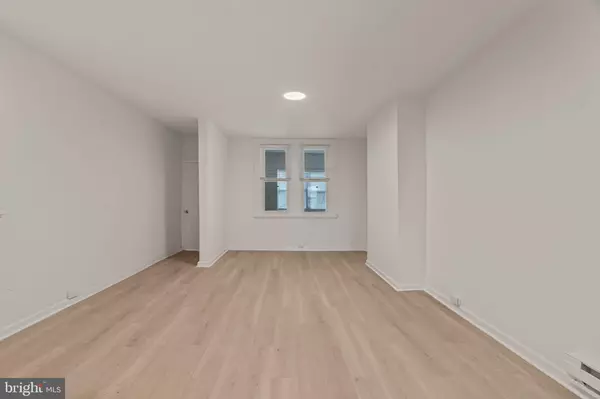 Philadelphia, PA 19144,19 W SEYMOUR ST