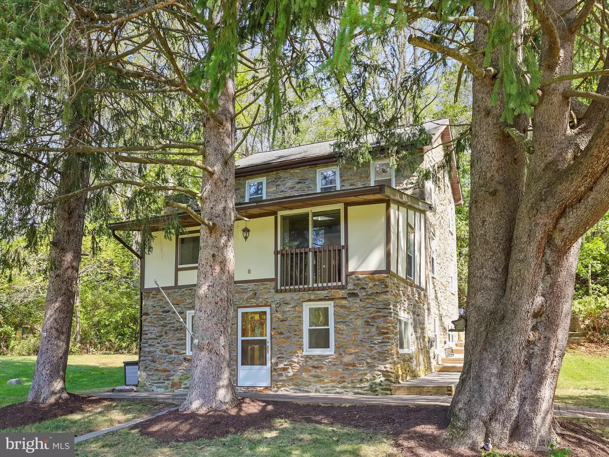 Glen Rock, PA 17327,2122 W SPRINGFIELD RD