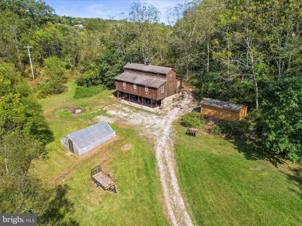 Glen Rock, PA 17327,2122 W SPRINGFIELD RD