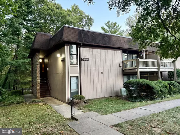 5806 ROYAL RIDGE DR #R, Springfield, VA 22152