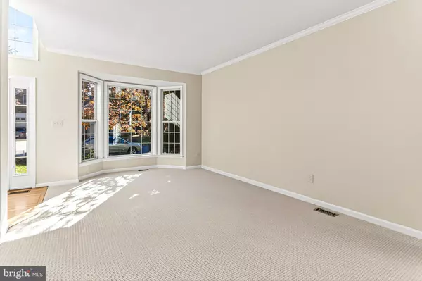 Sterling, VA 20165,47497 SAULTY DR