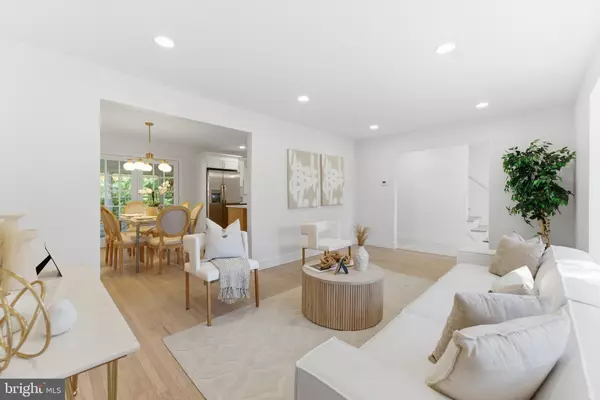 Woodbury Heights, NJ 08097,241 CHERRY AVE