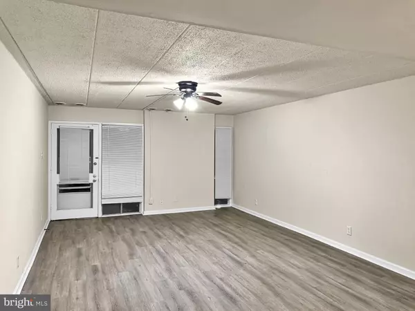 Alexandria, VA 22303,2607 HUNTINGTON AVE #65