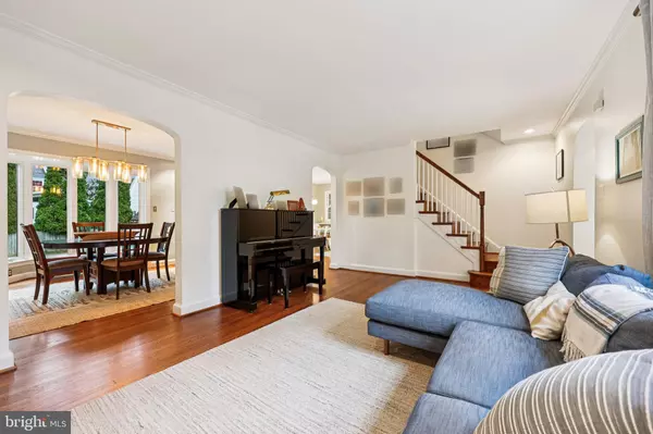 Chevy Chase, MD 20815,2725 WASHINGTON AVE