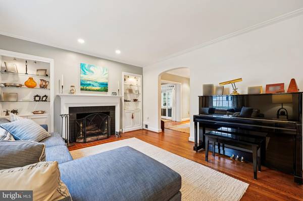 Chevy Chase, MD 20815,2725 WASHINGTON AVE