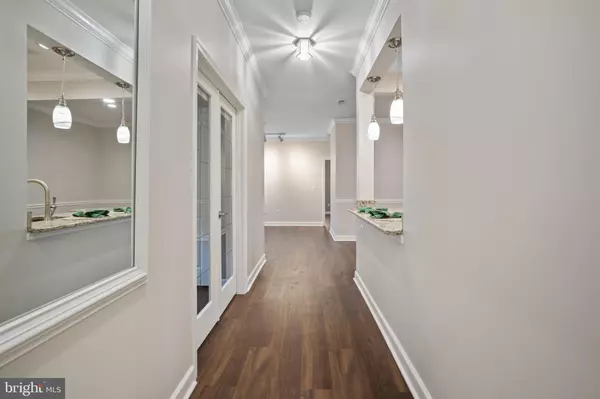 Reston, VA 20190,12005 TALIESIN PL #16