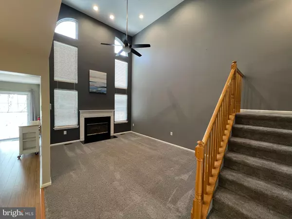 Pennington, NJ 08534,10 HOWE CT