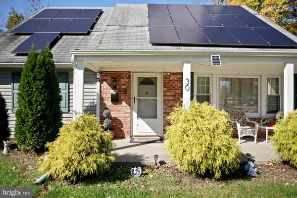 Willingboro, NJ 08046,30 NEWPORT LN