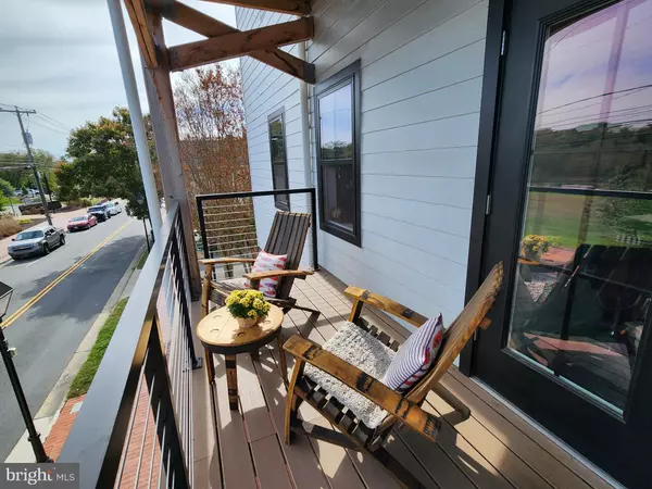 Fredericksburg, VA 22401,102 HANOVER ST #209