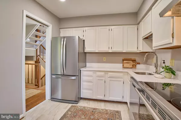 Arlington, VA 22203,641 N ABINGDON ST