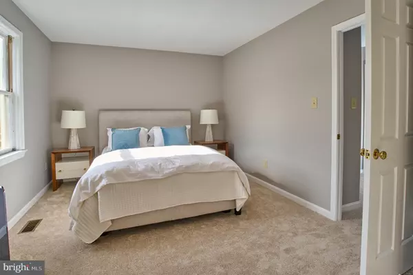 Arlington, VA 22203,641 N ABINGDON ST