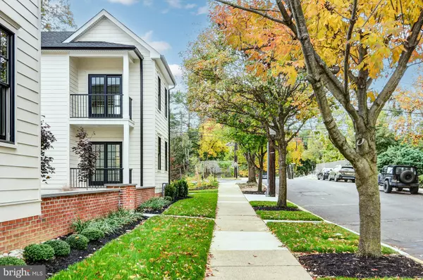 Haddonfield, NJ 08033,20 E REDMAN AVE #UNIT D