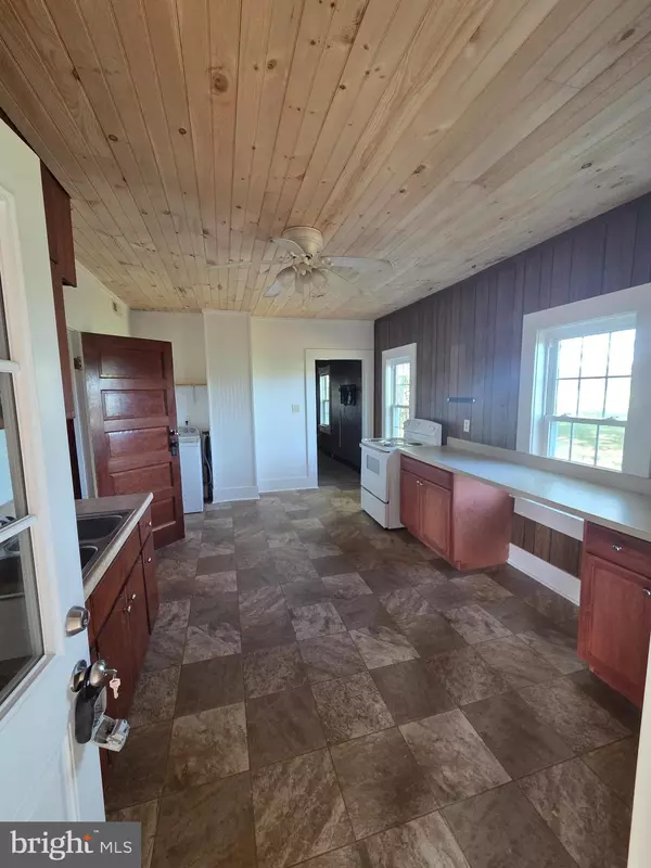 Clements, MD 20624,24790 COLTON POINT RD