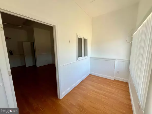 Waretown, NJ 08758,465 ROUTE 9 #UNIT A