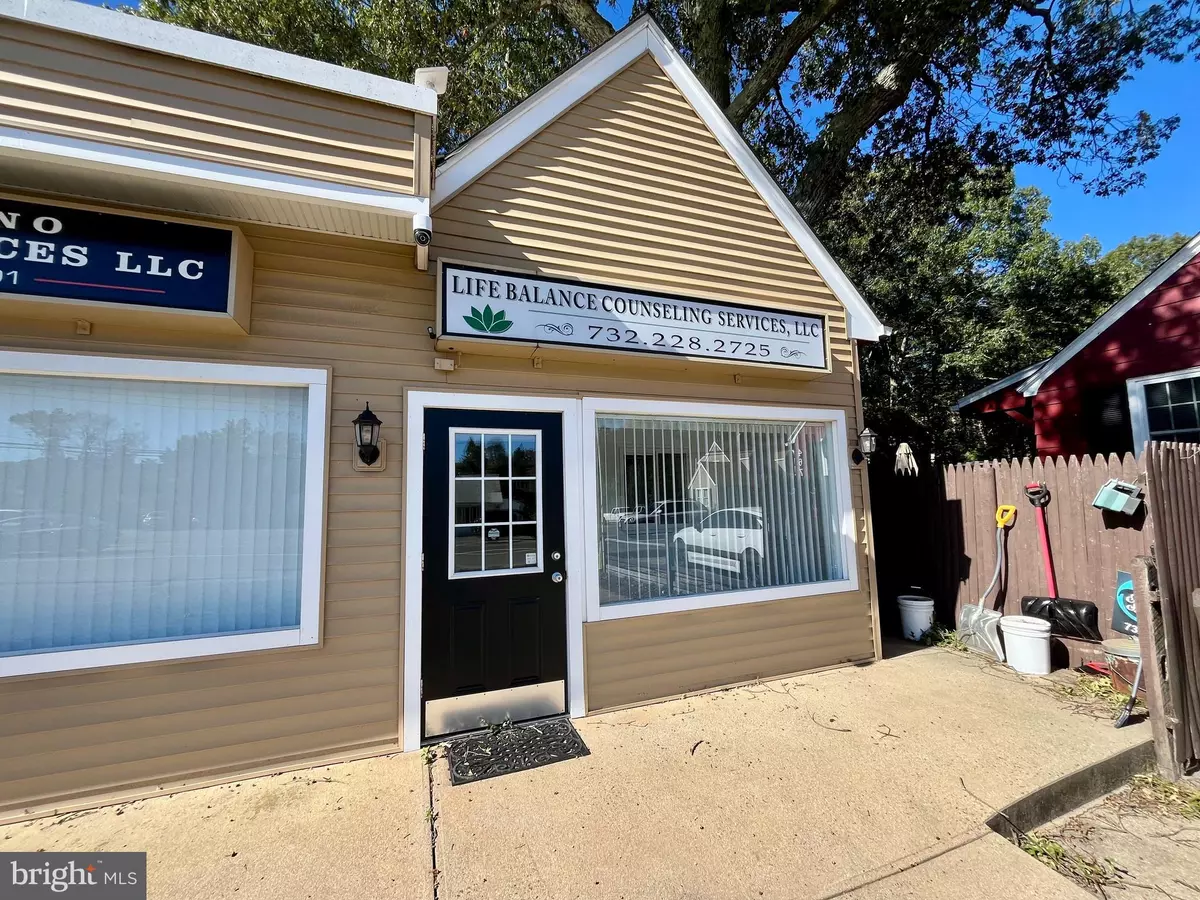 Waretown, NJ 08758,465 ROUTE 9 #UNIT A