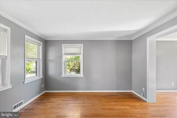 Baltimore, MD 21221,11 CARDINAL RD