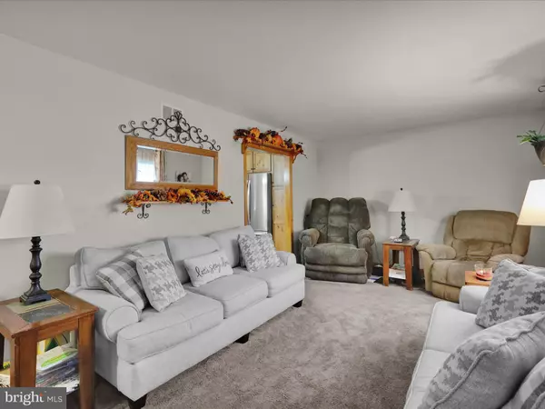 Reading, PA 19605,3810 WILLOW GROVE AVE