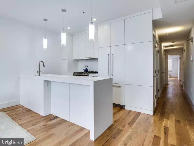 254 15TH ST SE #4, Washington, DC 20003