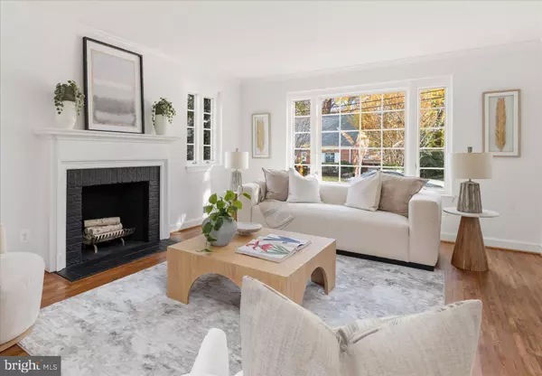 Chevy Chase, MD 20815,3205 CUMMINGS LN