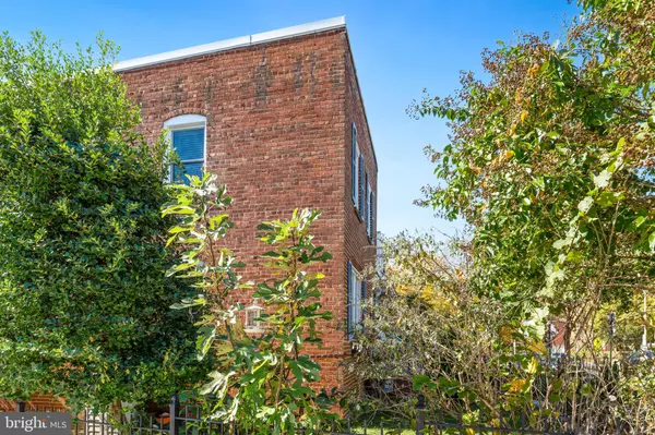 Washington, DC 20002,2415 E ST NE