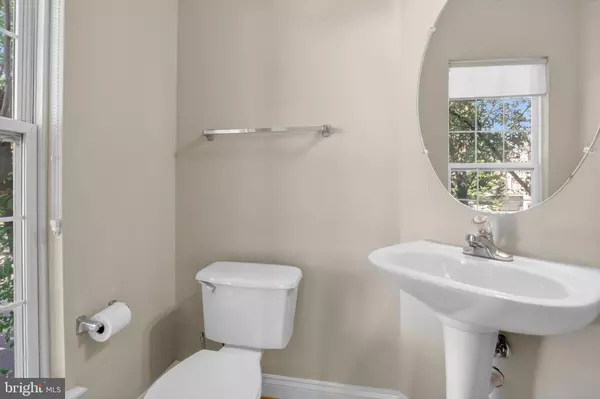 Rockville, MD 20850,110 ELMCROFT BLVD