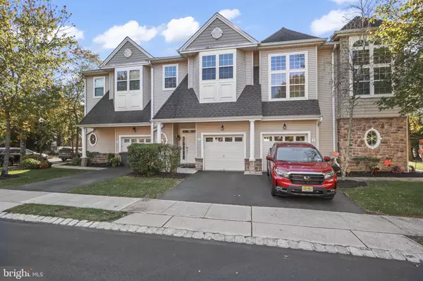 Manahawkin, NJ 08050,6 OCEAN BREEZE CT