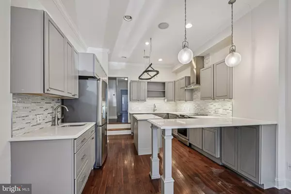 1107 S 47TH ST, Philadelphia, PA 19143