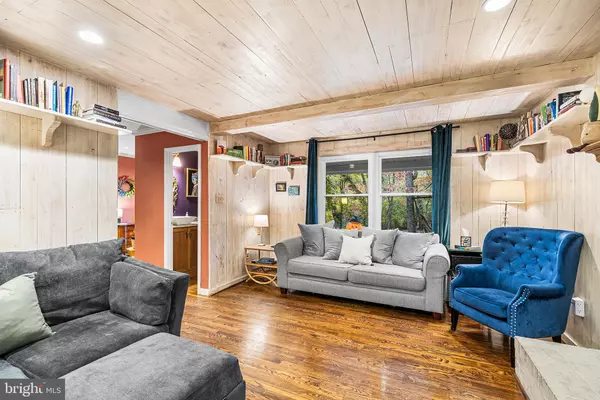 Owings Mills, MD 21117,7 PINEWOOD FARM CT