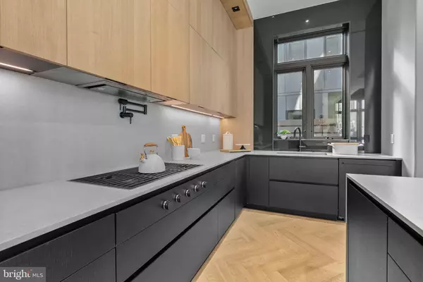 Philadelphia, PA 19103,110 S BONSALL ST